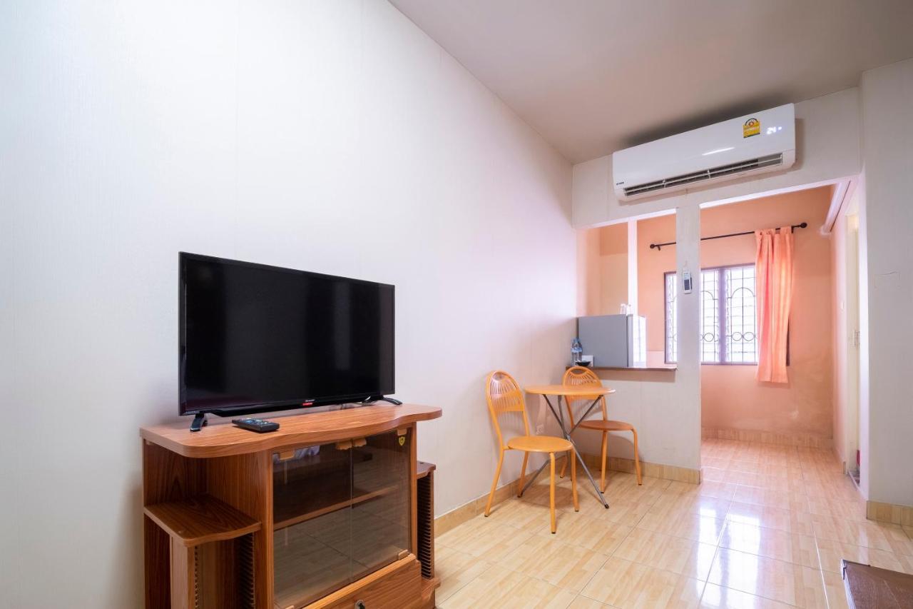 Oyo 663 Green Beach Room Pattaya Exterior foto